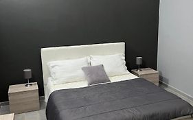 Delia Apartment